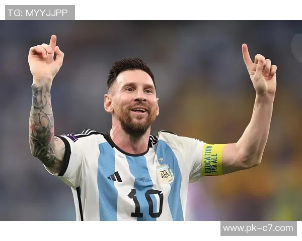 超帅球星引领潮流 足球场上风采尽显 王者风范闪耀绿茵场